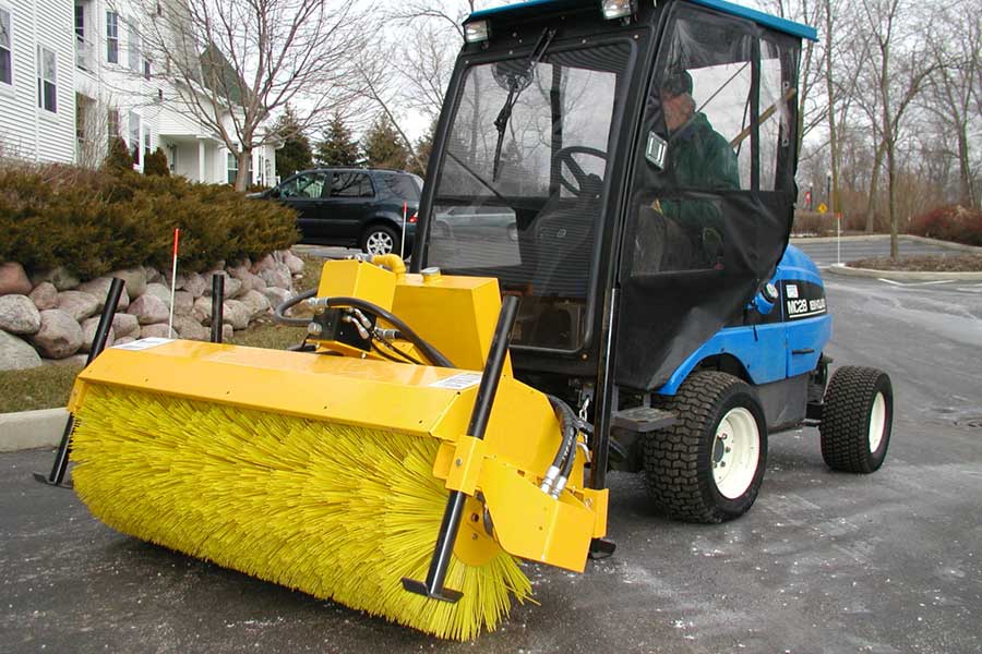 SHl compact hydraulic broom for loaders